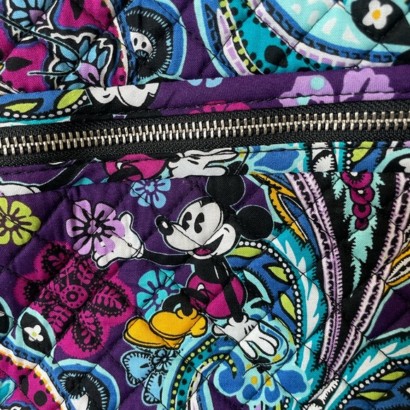 Vera Bradley MICKEY MOUSE on the go Crossbody - Picture 6 of 11
